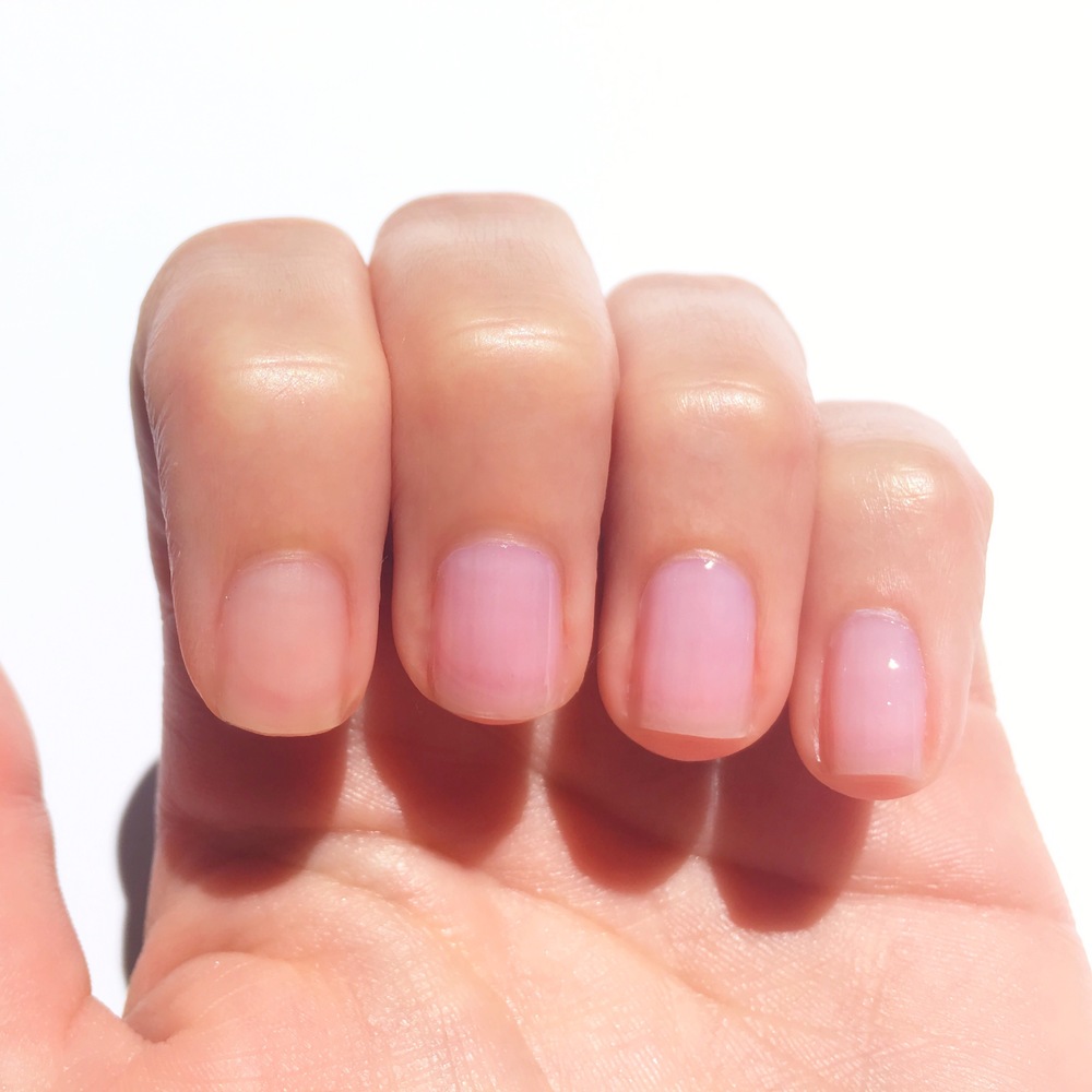 THE FUSS-FREE MANICURE WITH PERFECT FORMULAS &quotPINK GEL COAT